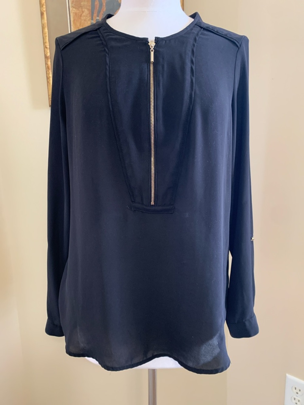 Dynamite Black  Long-Sleeve Zip-Front Blouse